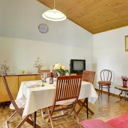 Holiday Casa Vezzie
